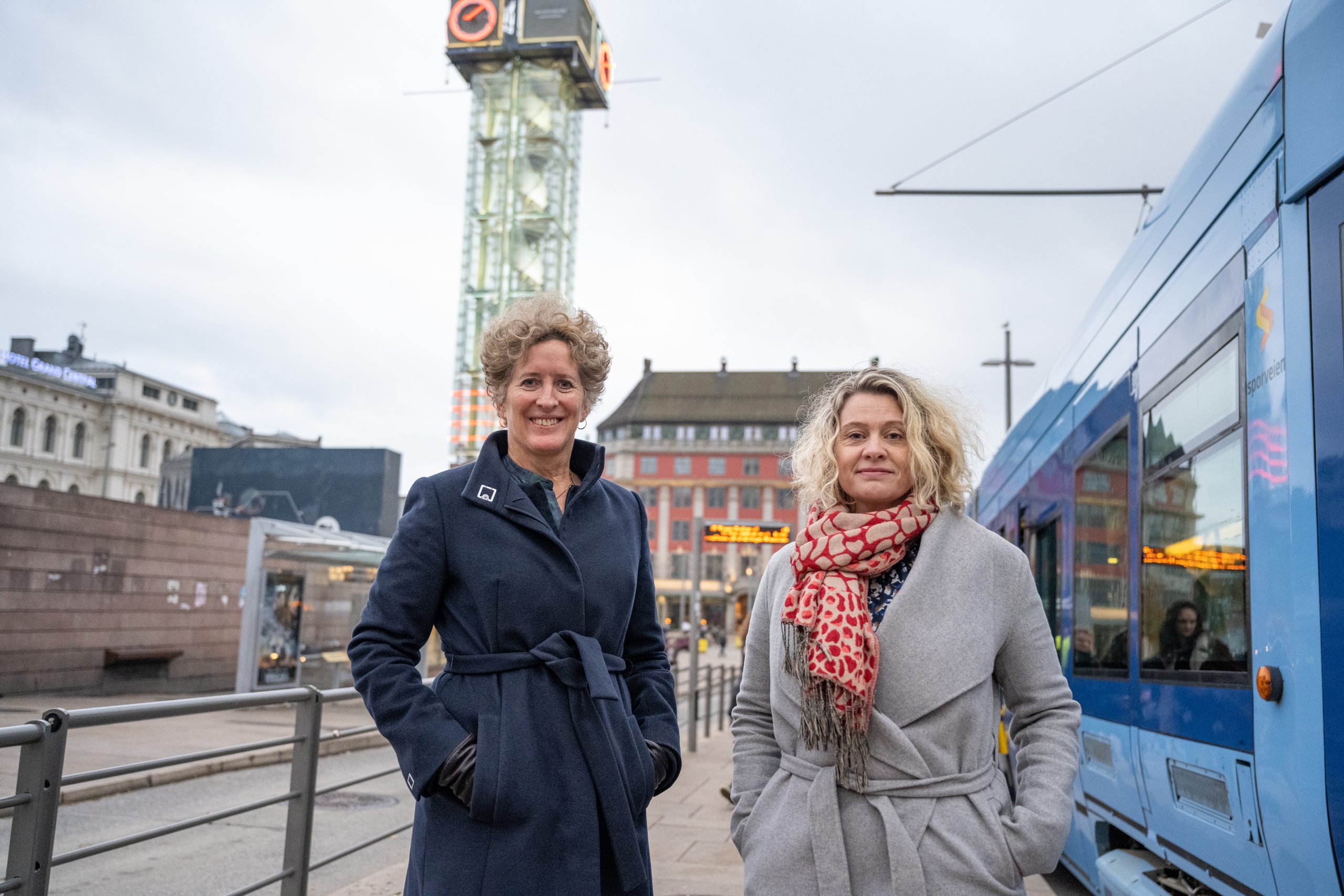 Foto Hanne Bertes Norli, direktør for Marked og samfunn, og Benedicte Bruun-Lie, leder for Regional samhandling Øst.