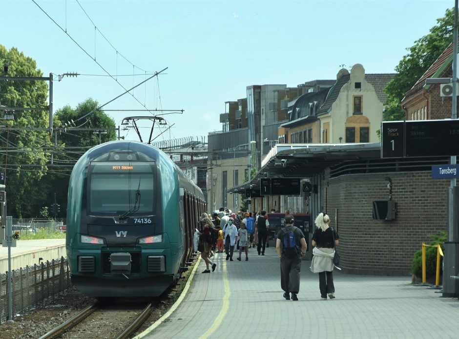 Vy-tog Tønsberg stasjon